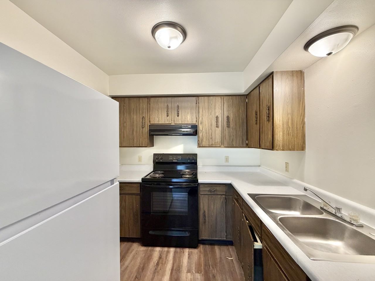 313 Higgins Drive - Photo 2 of 17
