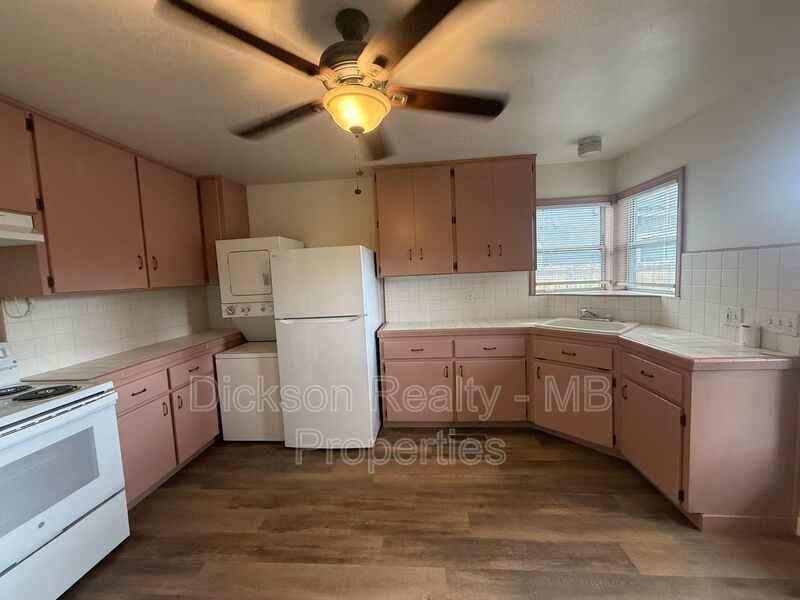 368 Wheeler Ave - Photo 4 of 12