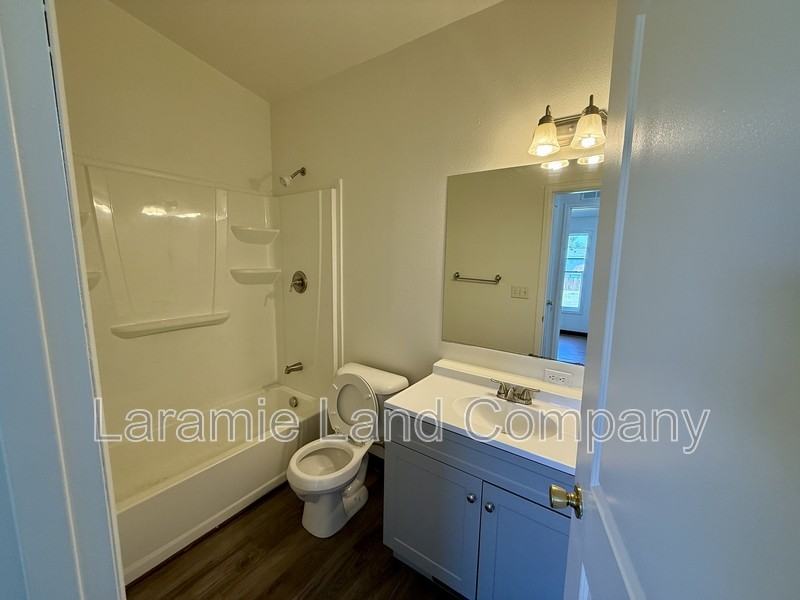 388 N Buchanan St - Photo 6 of 9