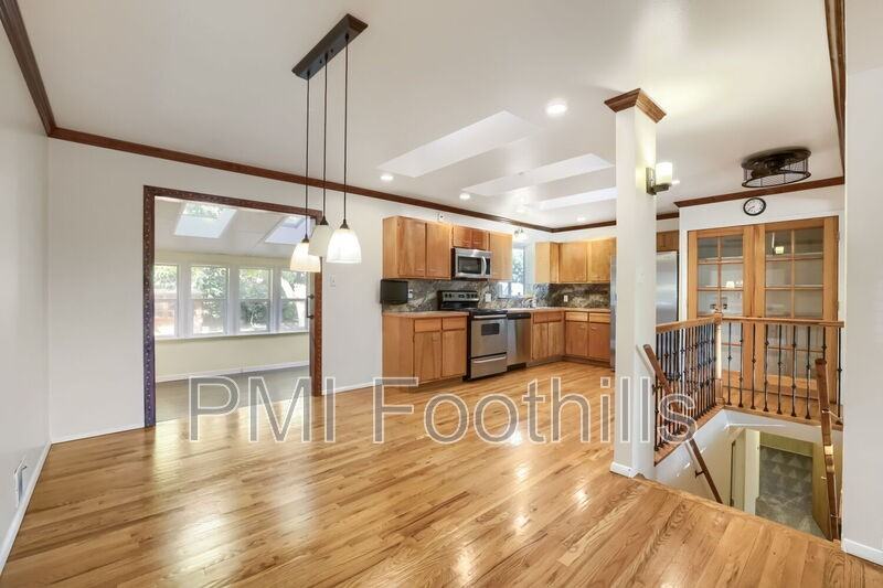 2231 Youngfield St - Photo 6 of 31