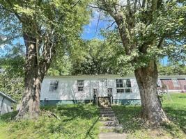 featured image of 629 Thompson Rd