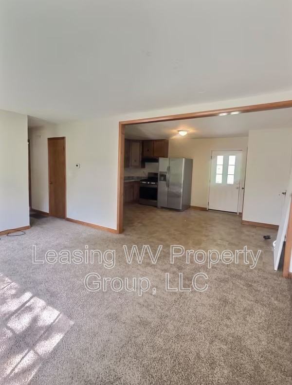 629 Thompson Rd - Photo 3 of 5