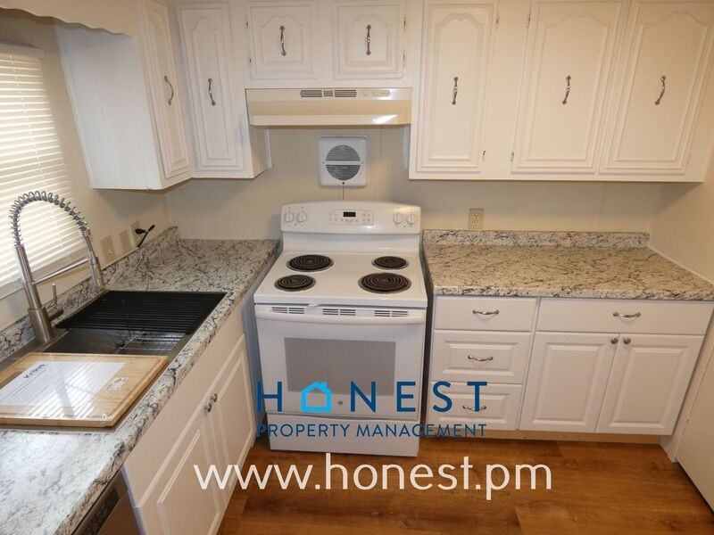 146 Sewall St - Photo 3 of 50