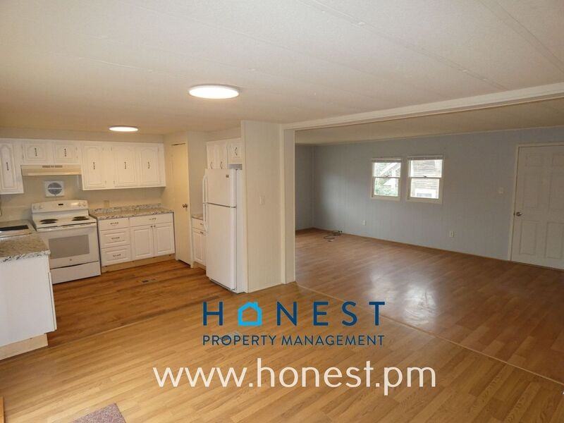 146 Sewall St - Photo 4 of 50
