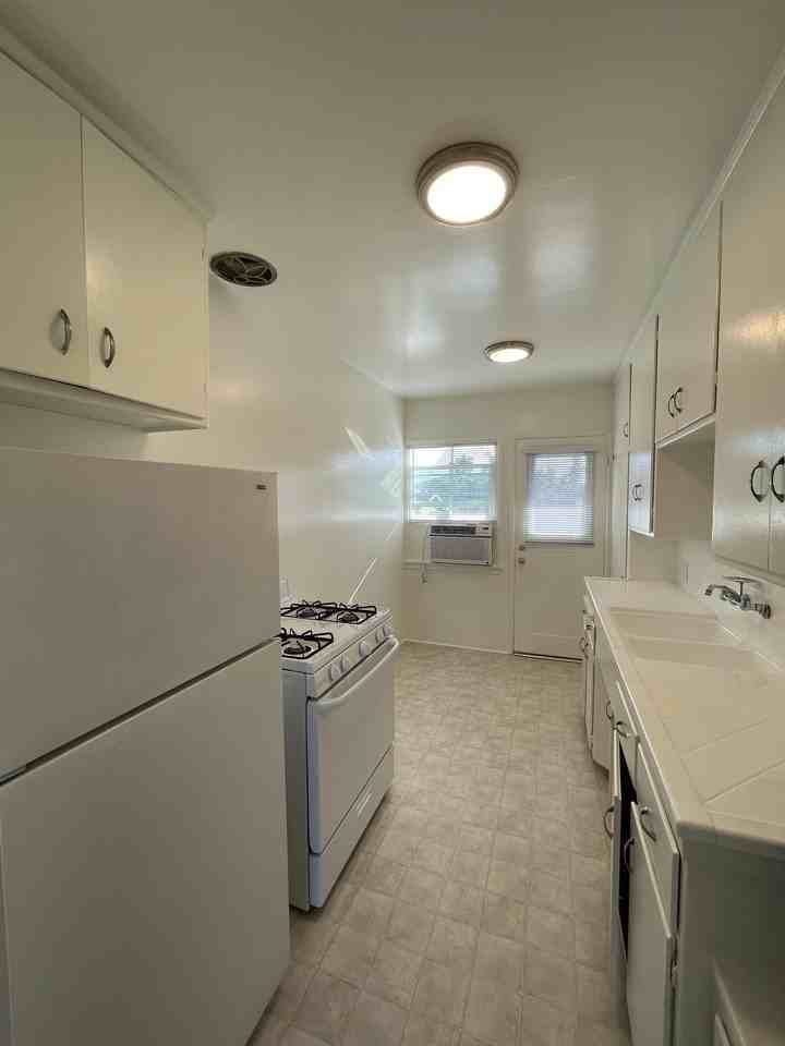 Beachwood 151 - Photo 5 of 13