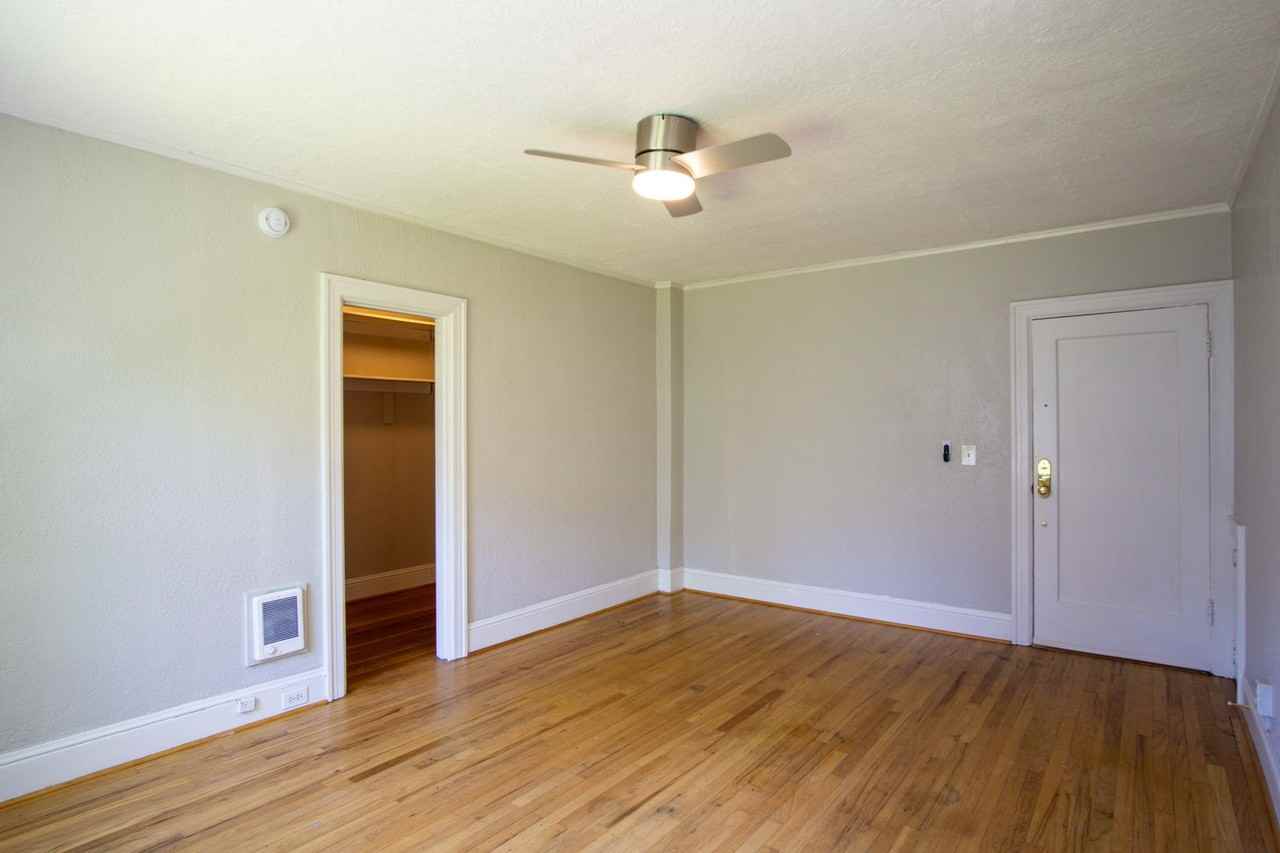 130 Nw 19th Ave #206 - Photo 3 of 14