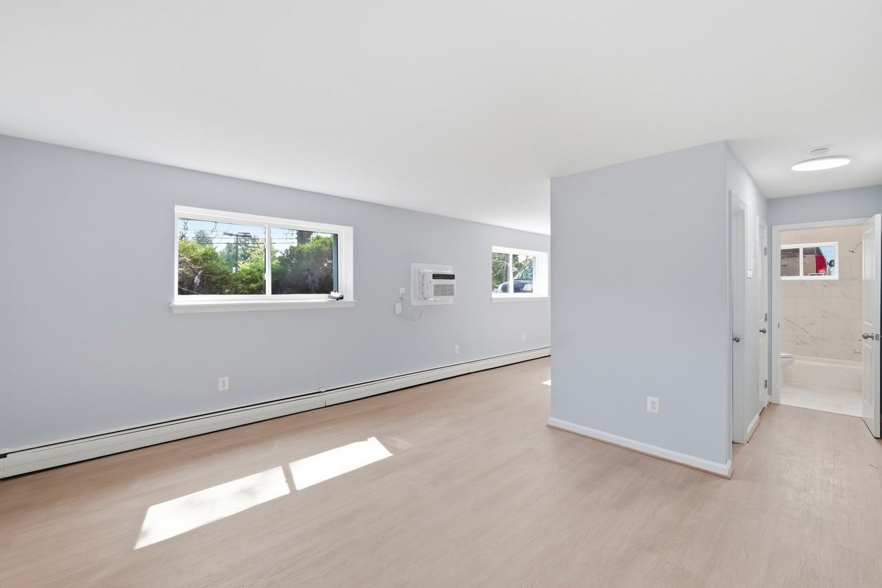 7310 Columbia Avenue - Photo 3 of 46