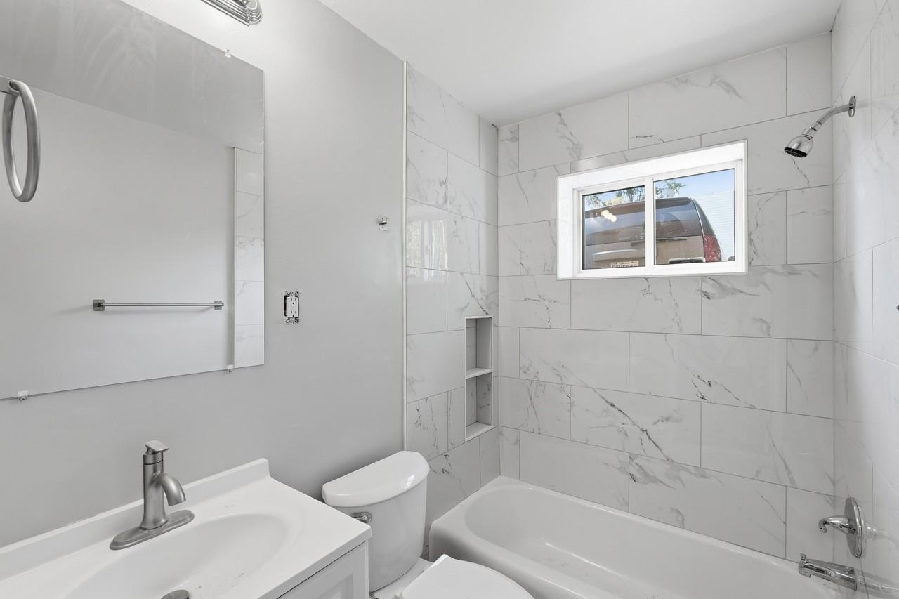 7310 Columbia Avenue - Photo 4 of 46
