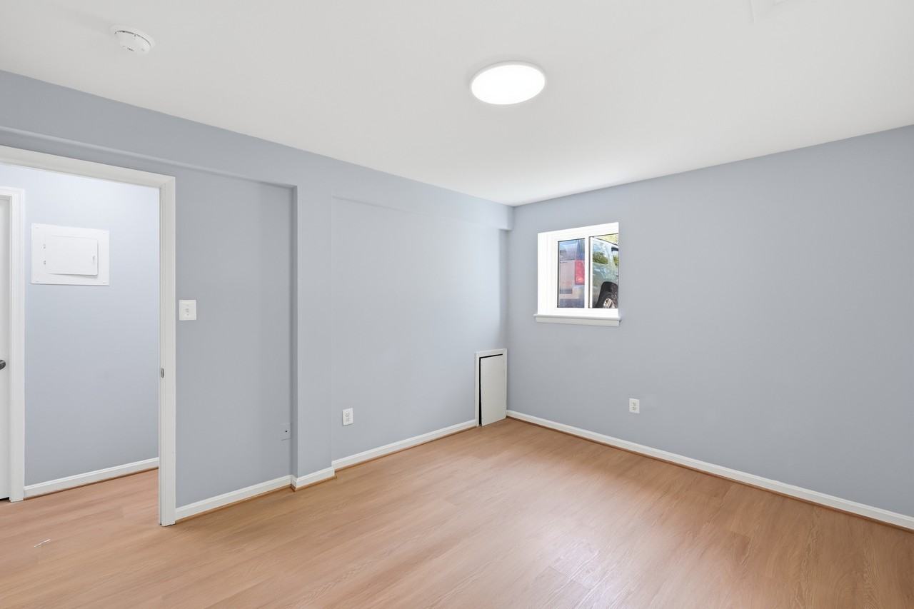 7310 Columbia Avenue - Photo 6 of 46