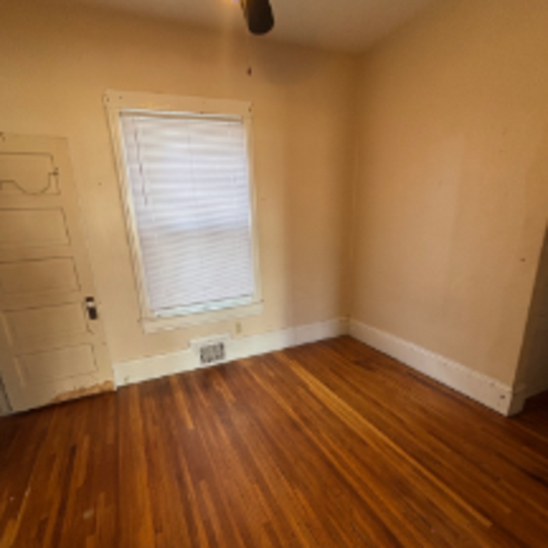1503 S 22nd St #1 - Photo 6 of 7