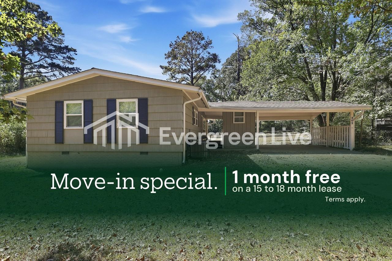 302 Colonial Cir