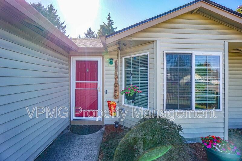 10505 Ne 80th St - Photo 3 of 26
