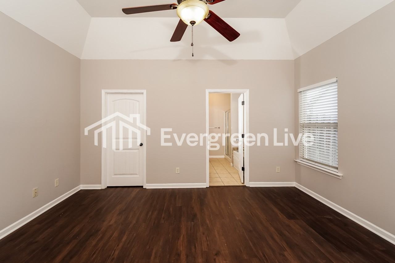 3091 Rosewalk Dr - Photo 6 of 15