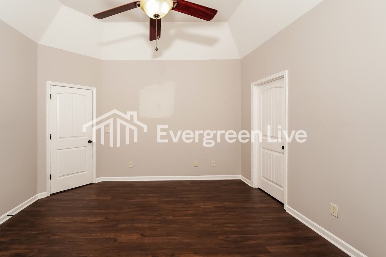 3091 Rosewalk Dr - Photo 7 of 15