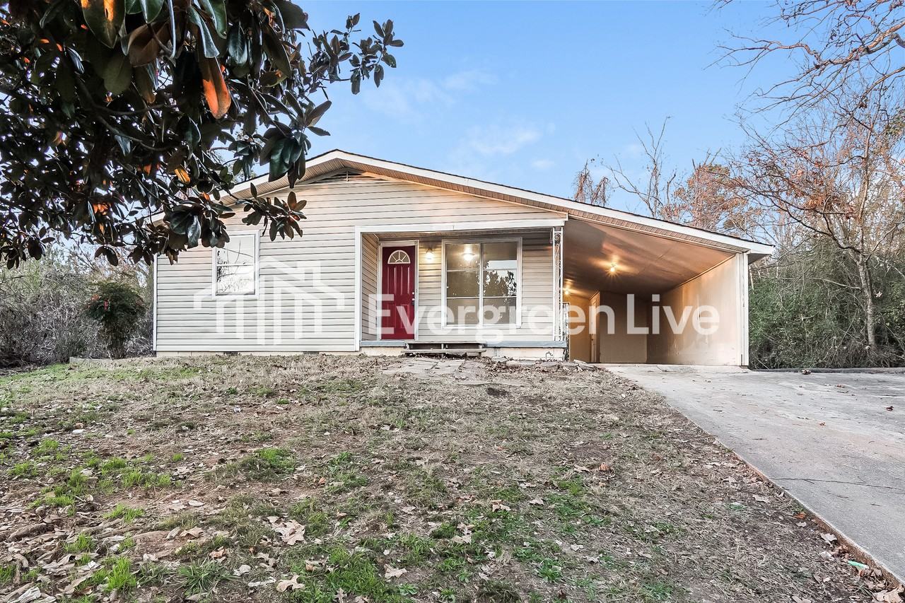7157 Oak Dr - Photo 2 of 15