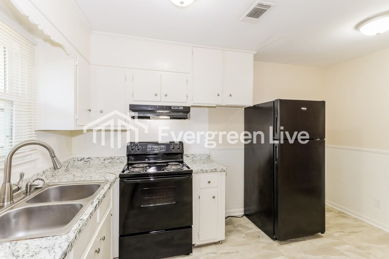 3637 Belair Rd - Photo 6 of 15