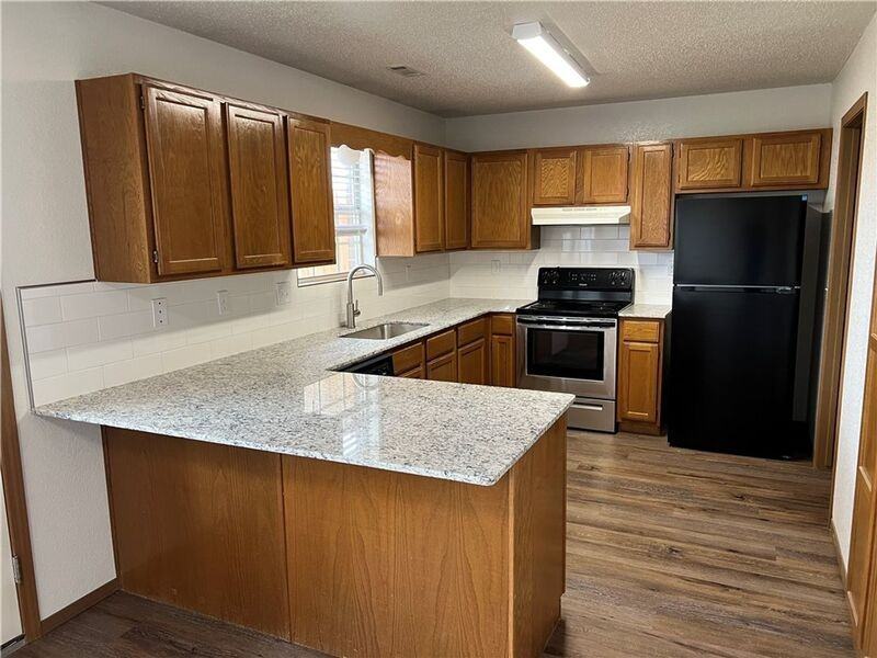Nw 12th St #1009 - Photo 4 of 17