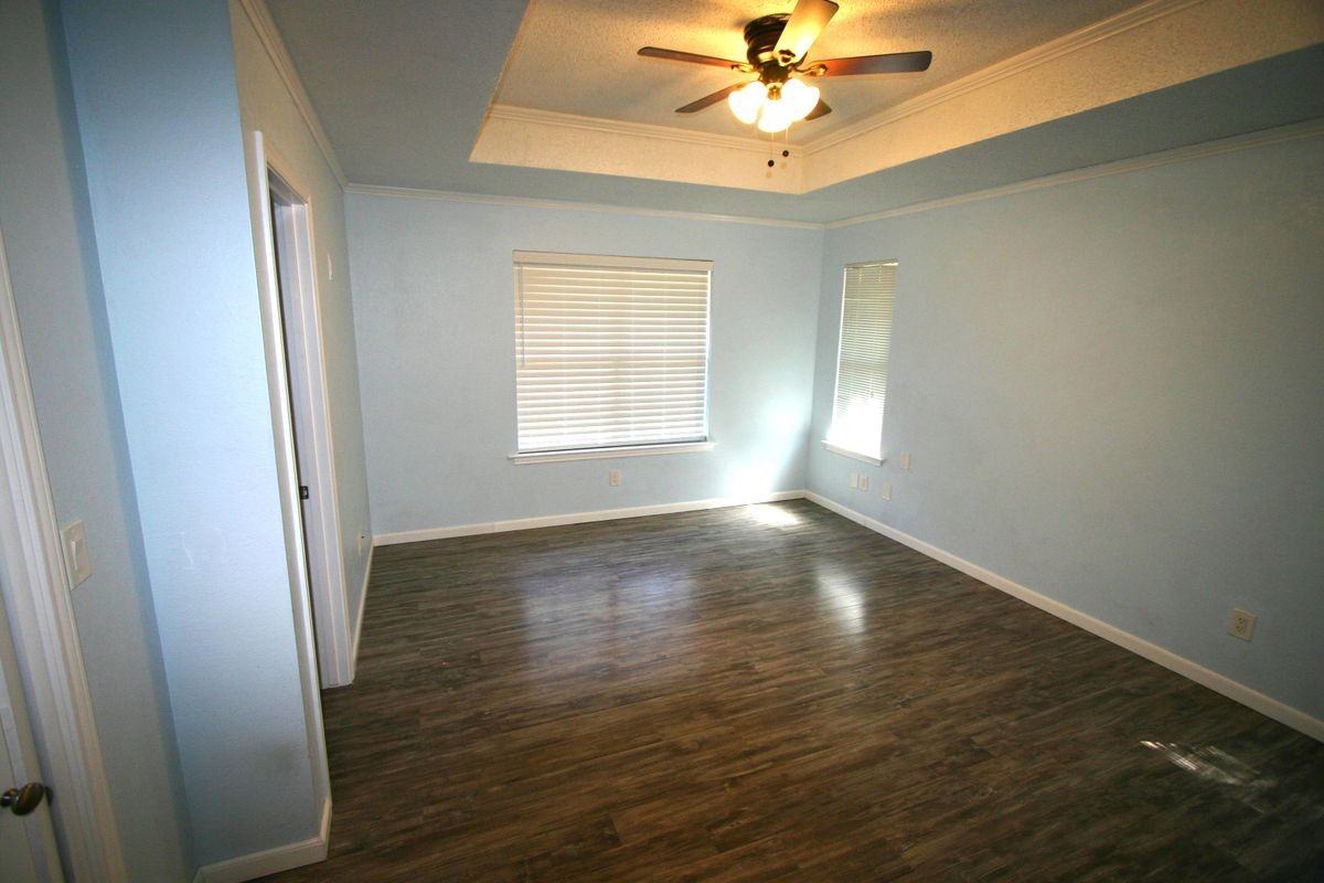 10712 Sunny Ln - Photo 6 of 8