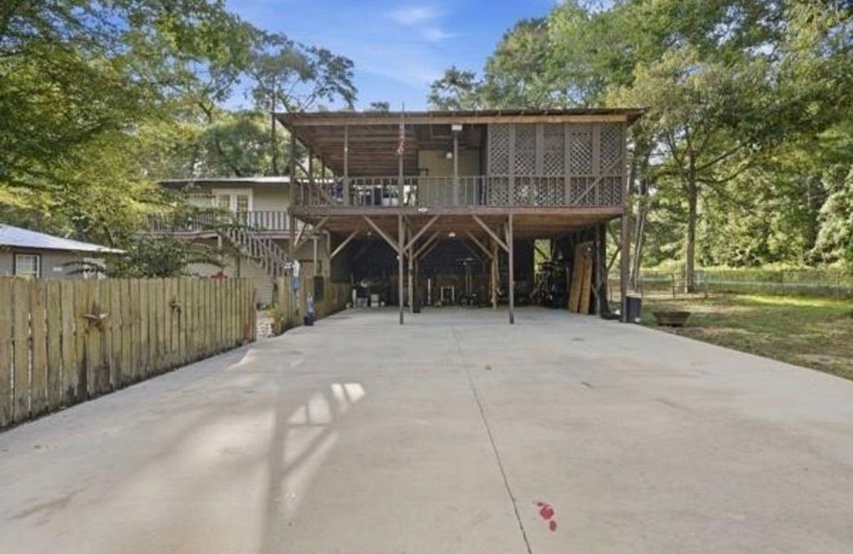 171 N Sierra Rd - Photo 3 of 19