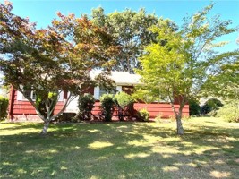 featured image of 38 Balsam Rd