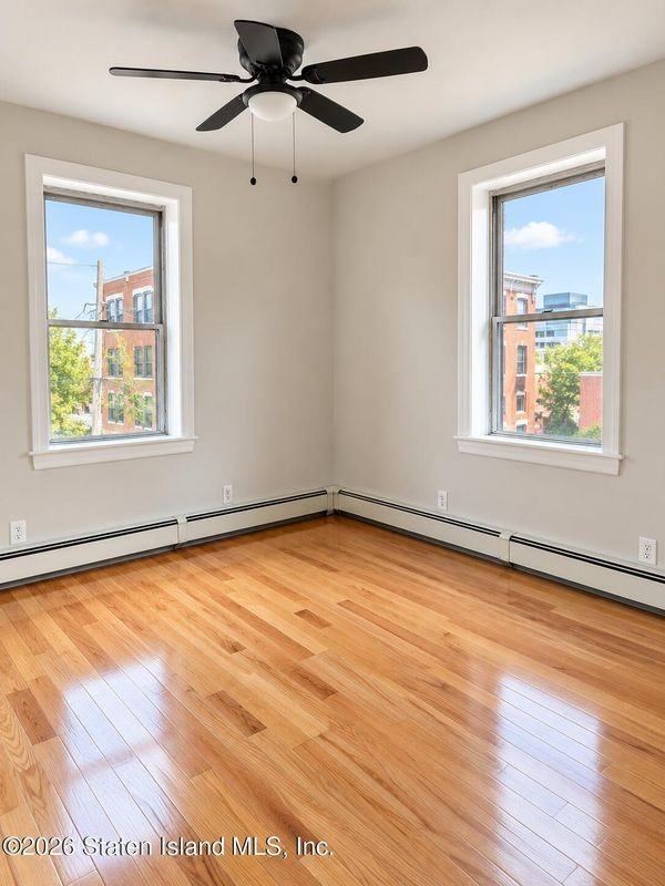 31 Corson Ave - Photo 5 of 6