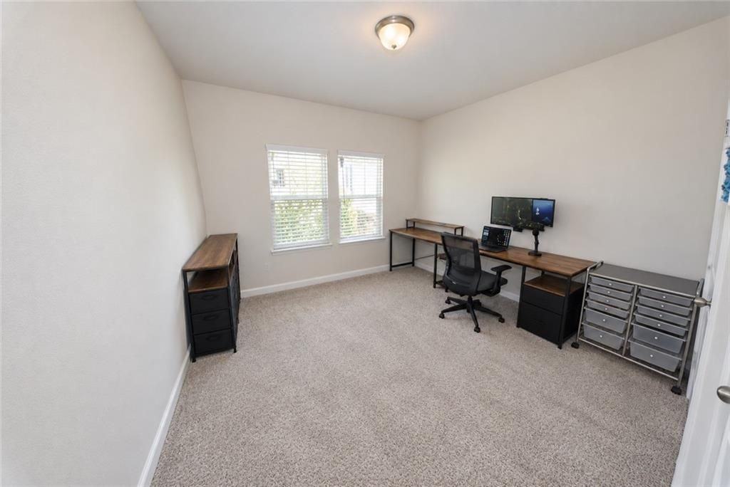 6926 Newcastle Ct - Photo 4 of 50