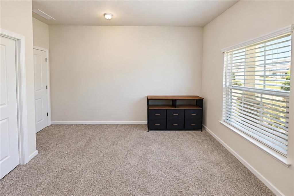 6926 Newcastle Ct - Photo 6 of 50