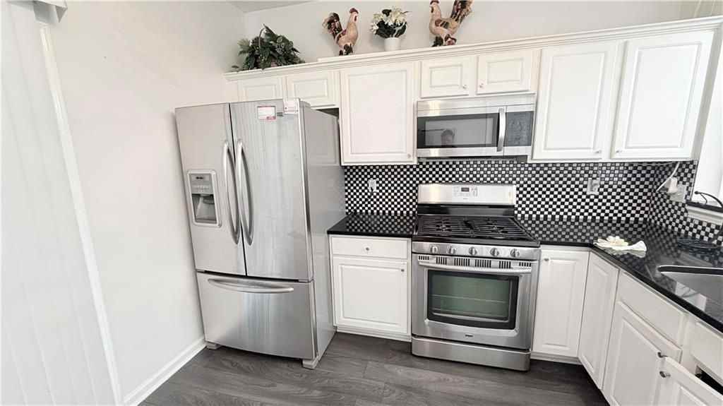 4166 Glenaire Way Nw - Photo 7 of 44