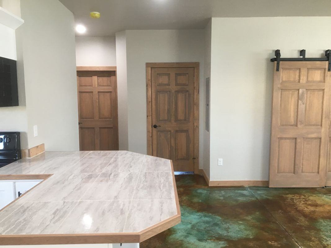 2909 N Greenwood St - Photo 3 of 6
