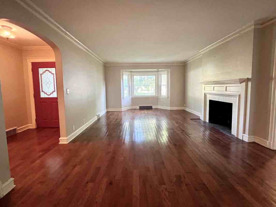 3613 N Peoria Ave - Photo 2 of 21