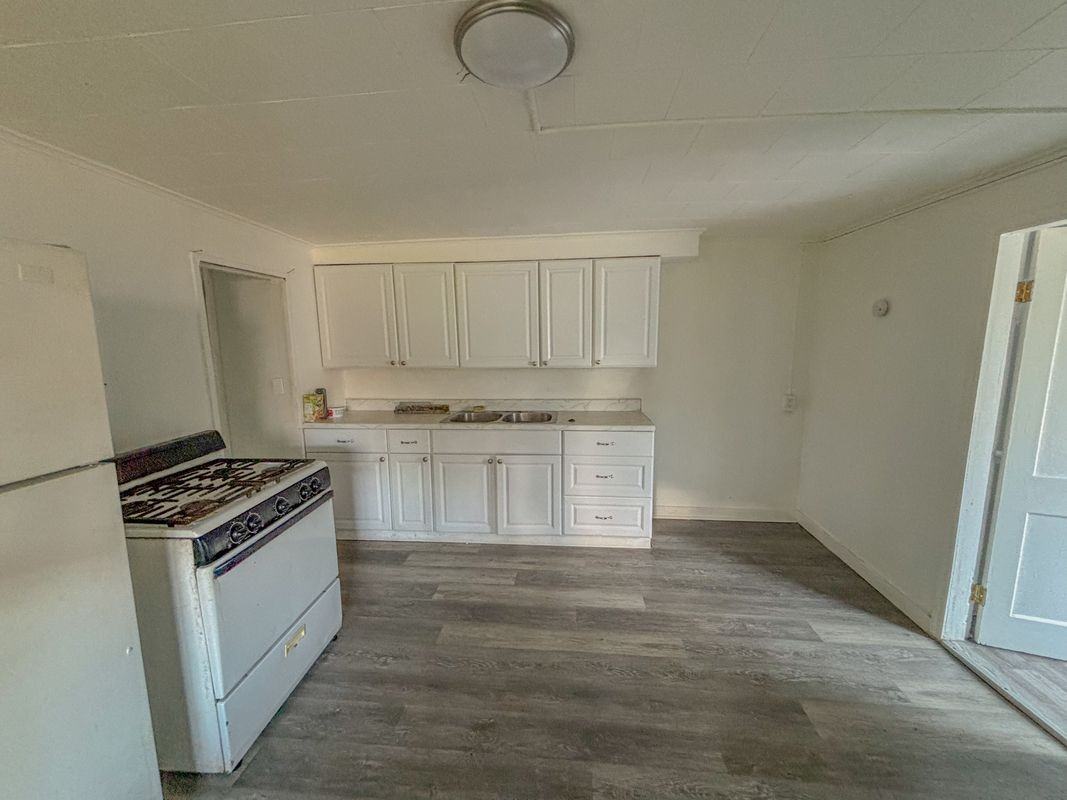 238 4th St ##2r - Photo 4 of 7