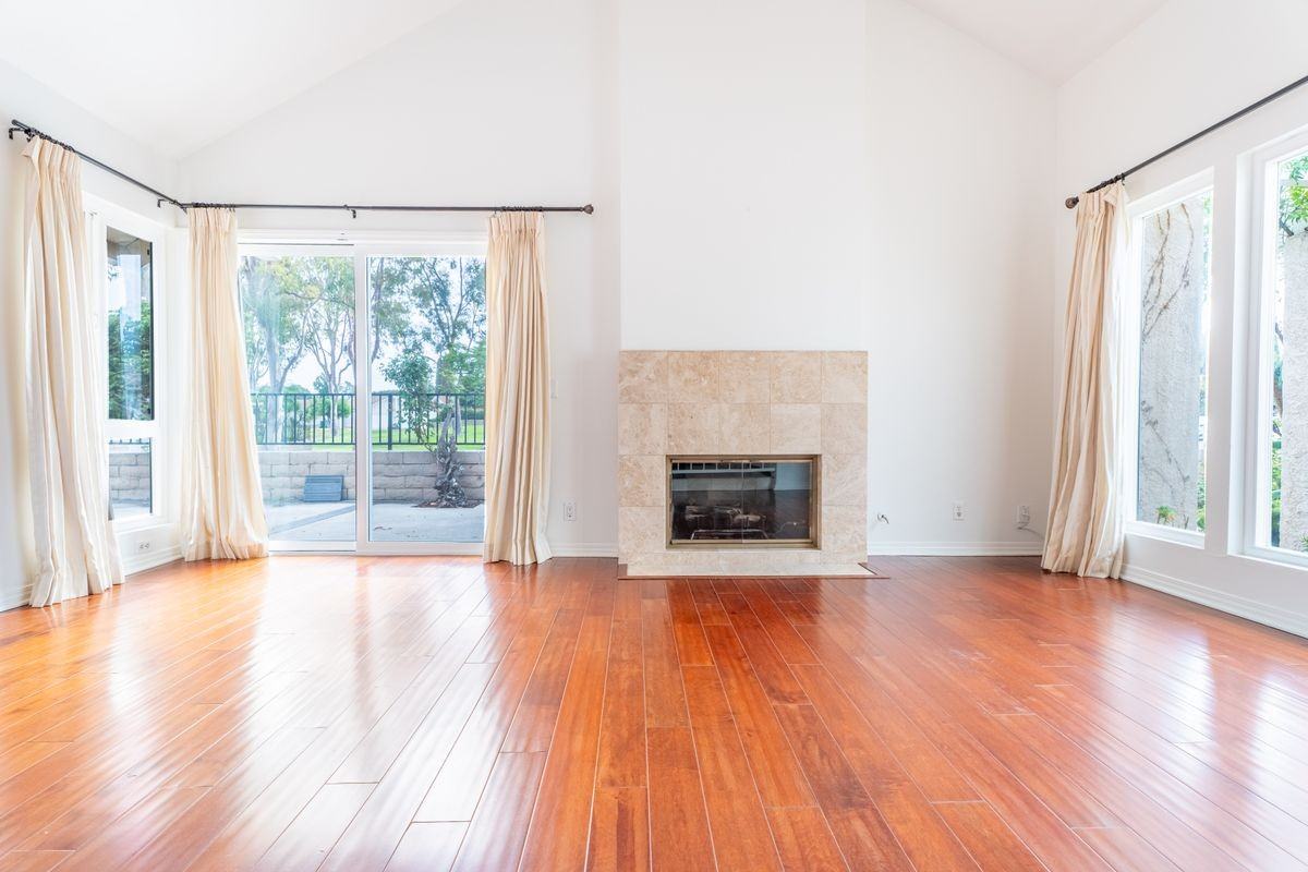 4985 Paseo Segovia - Photo 4 of 36
