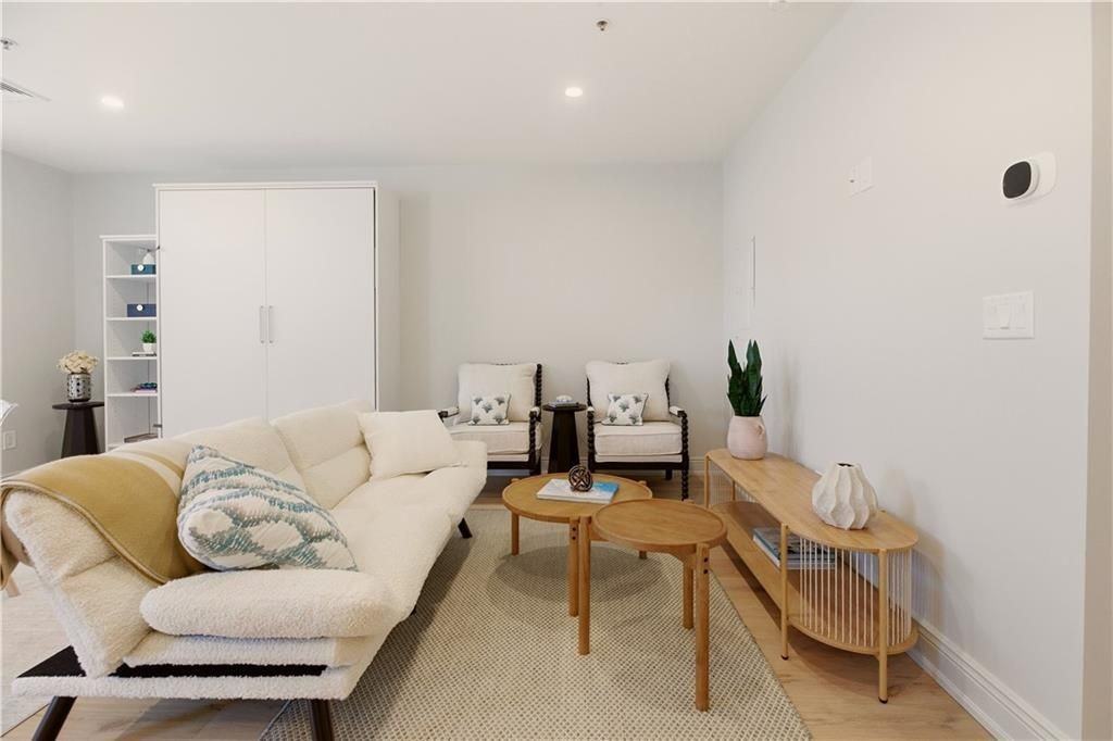 10 Brown And Howard Wharf ##105 - Photo 6 of 17