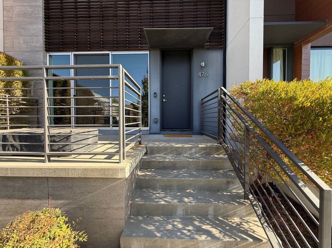 476 Garden St - Photo 2 of 33