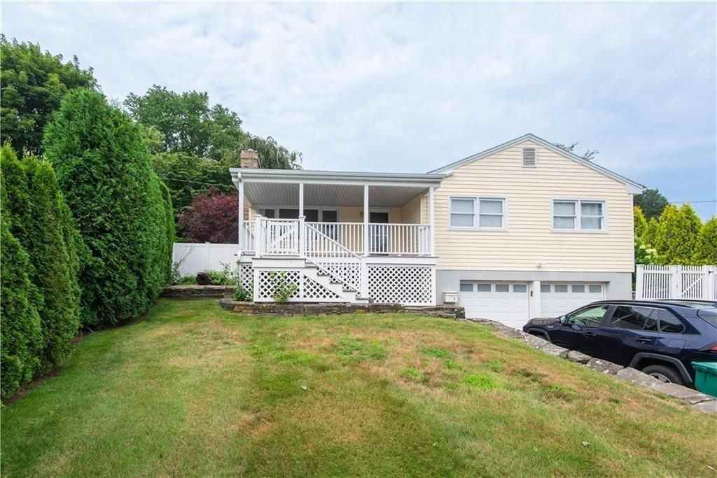 5 Sherri Ln - Photo 2 of 24