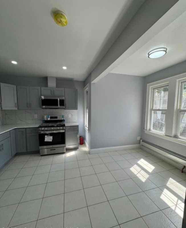 56 Florence St ##1 - Photo 6 of 20