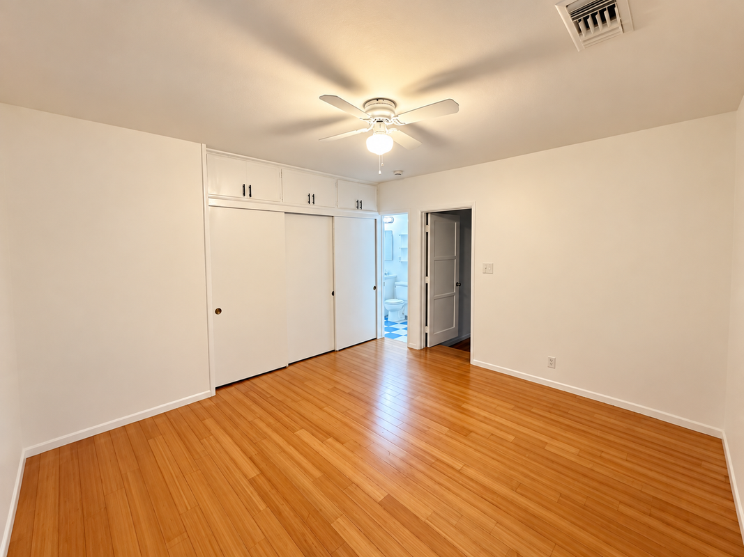 2108 W Valencia Dr - Photo 4 of 7