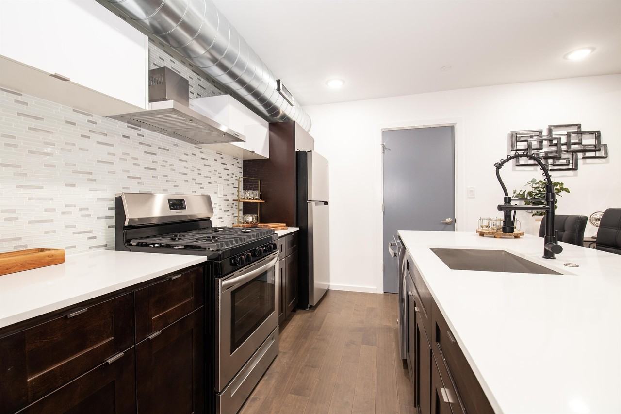 638 Diamond Street - Photo 7 of 18