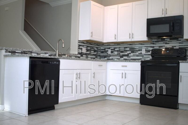 11871 Dumaine Valley Rd - Photo 4 of 13