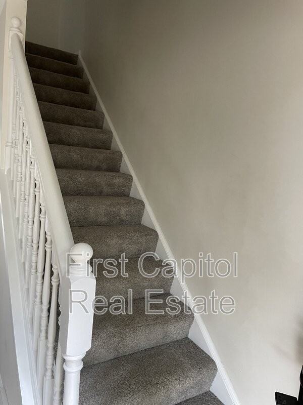 2848 Butternut Ln - Photo 4 of 13