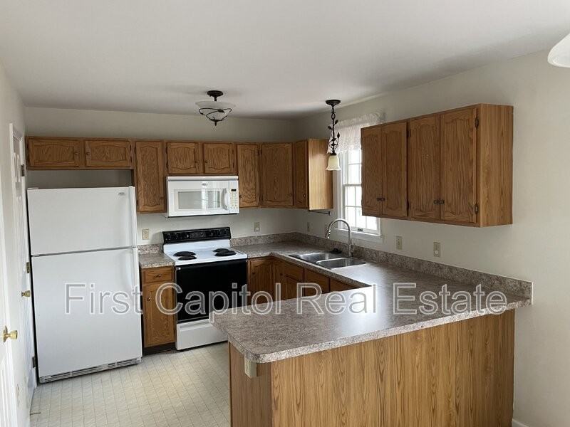 2848 Butternut Ln - Photo 6 of 13