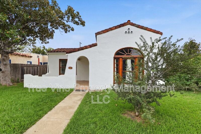 1446 Fulton Ave - Photo 2 of 39
