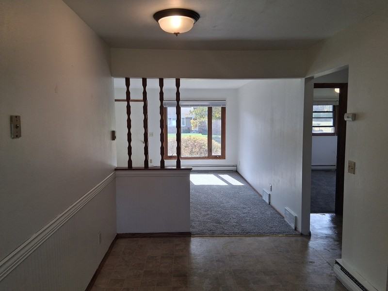 522 Linde Ln - Photo 5 of 15