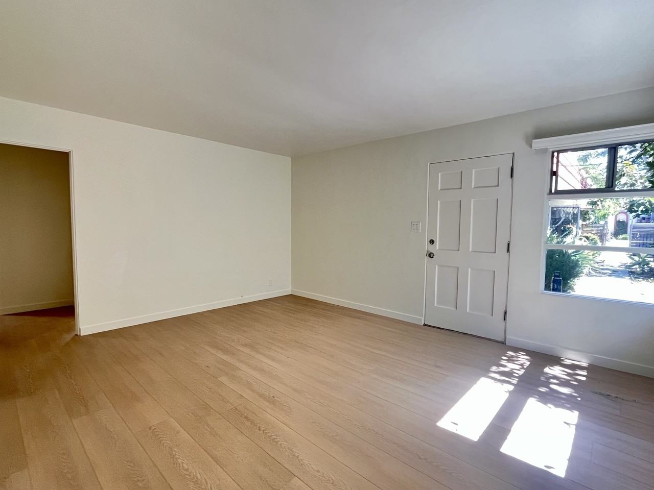 4426-32 Louisiana Street - Photo 7 of 14