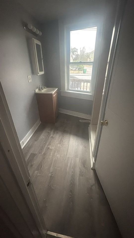 235-237 Oak Street - Photo 3 of 9