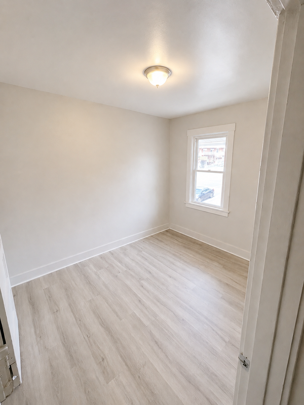 376 Ohio Ave - Photo 5 of 8