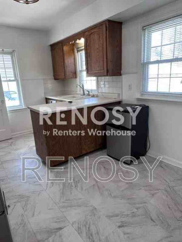 5711 Allison Ave - Photo 5 of 16