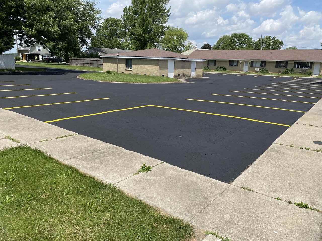 Ridgeville Apartments - Photo 2 of 3