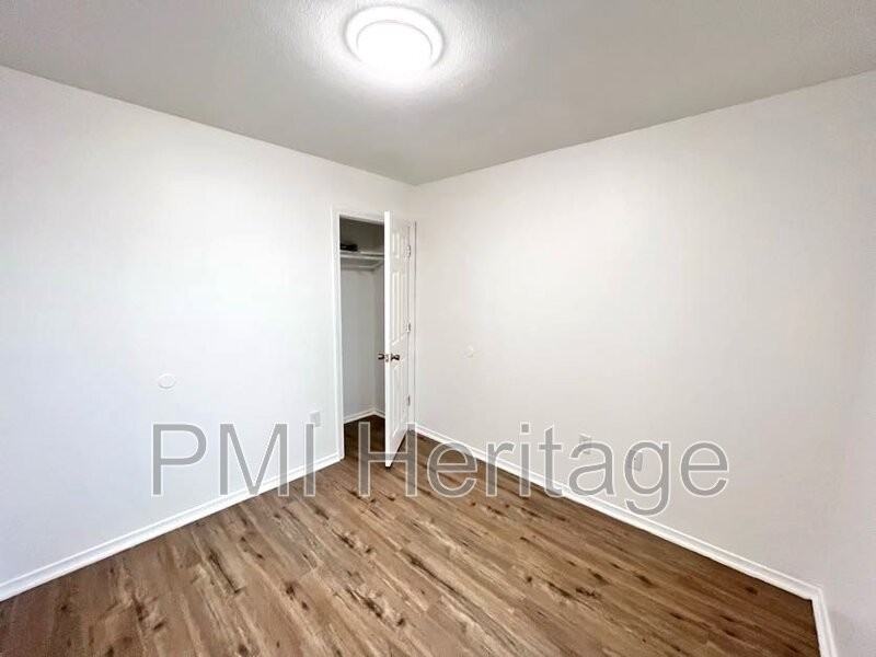 606 Virginia St #103 - Photo 5 of 11