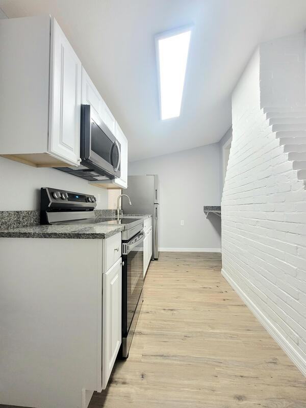 4091 58th Ave N - Photo 7 of 28